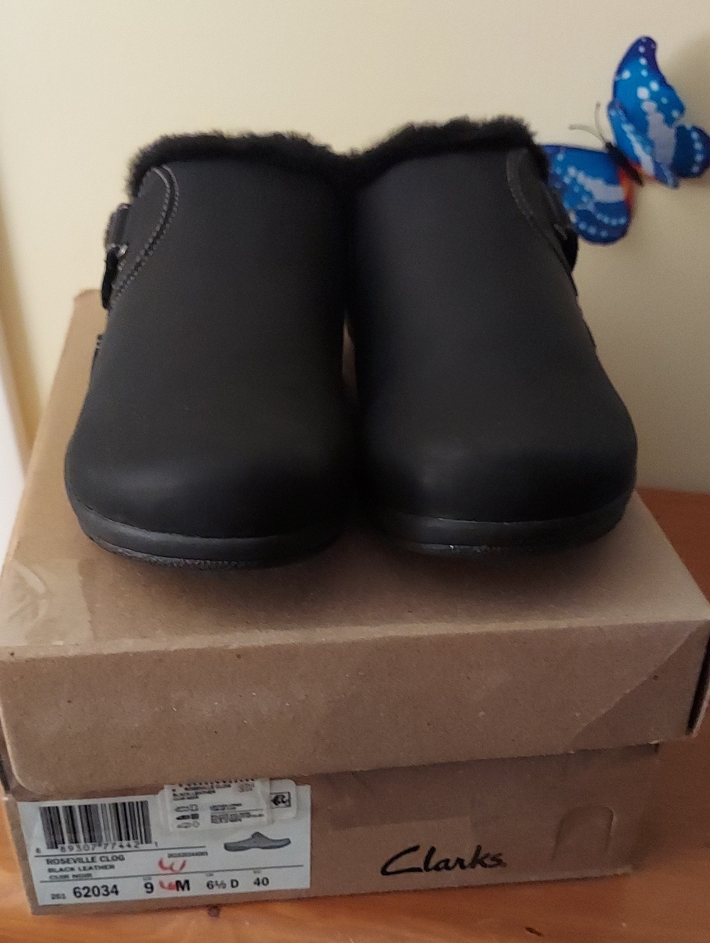 Clarks Black Leather Roseville Clogs
